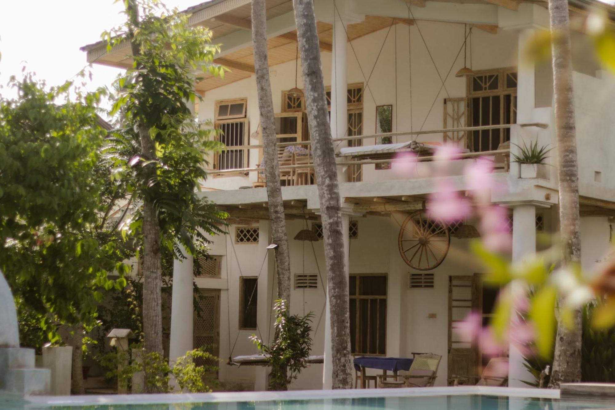 Deep Blue Apartment Matara Exterior photo
